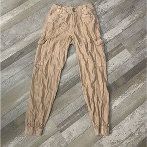American eagle joggers/ cargo pants